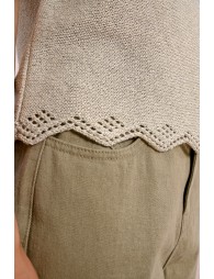 Sleeveless knit sweater