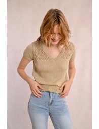 V-neck knit sweater, short sleeves