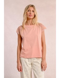 T-shirt with lace detail on the shoulders