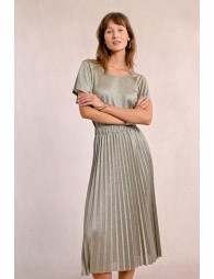 Long pleated and iridescent skirt