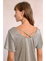 Short-sleeved top, crossed back