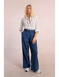 Straight pants with pleats