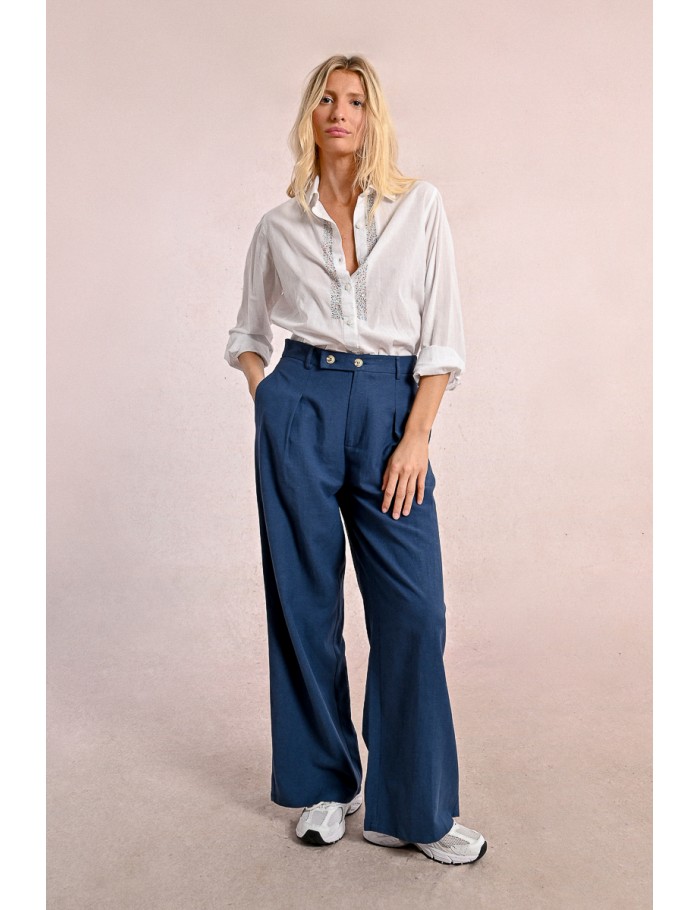 Straight pants with pleats