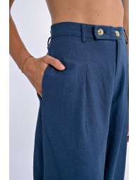 Straight pants with pleats