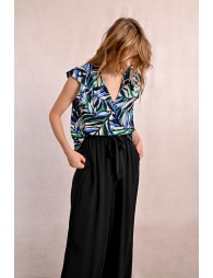 Top with ruffled sleeves, printed