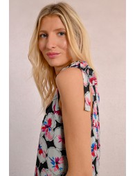 Sleeveless, semi-transparent, printed top