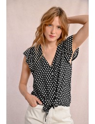 Polka dot blouse ties at the waist