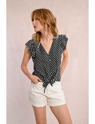 Polka dot blouse ties at the waist