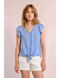 Polka dot blouse ties at the waist