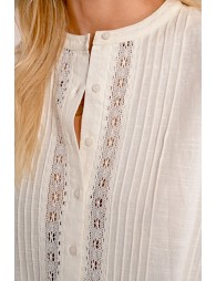 Pleated blouse, lace insert