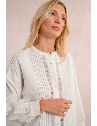 Pleated blouse, lace insert