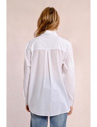 Oversized shirt with embroidery