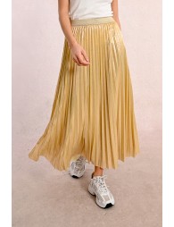 Long pleated and iridescent skirt