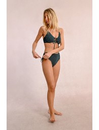 Braguita de bikini con lazada y aberturas