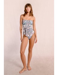 One-piece swimsuit, strapless