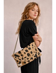 Leopard-print straw clip clutch