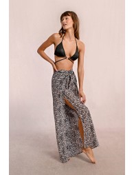 Pantalón largo con lazada y estampado