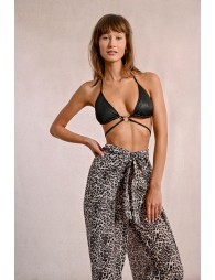 Pantalón largo con lazada y estampado