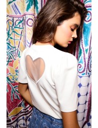 Heart-shaped backless t-shirt