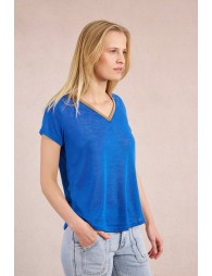 Flowy V-neck T-shirt