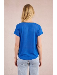 Flowy V-neck T-shirt