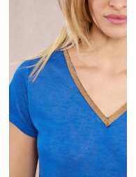 Flowy V-neck T-shirt